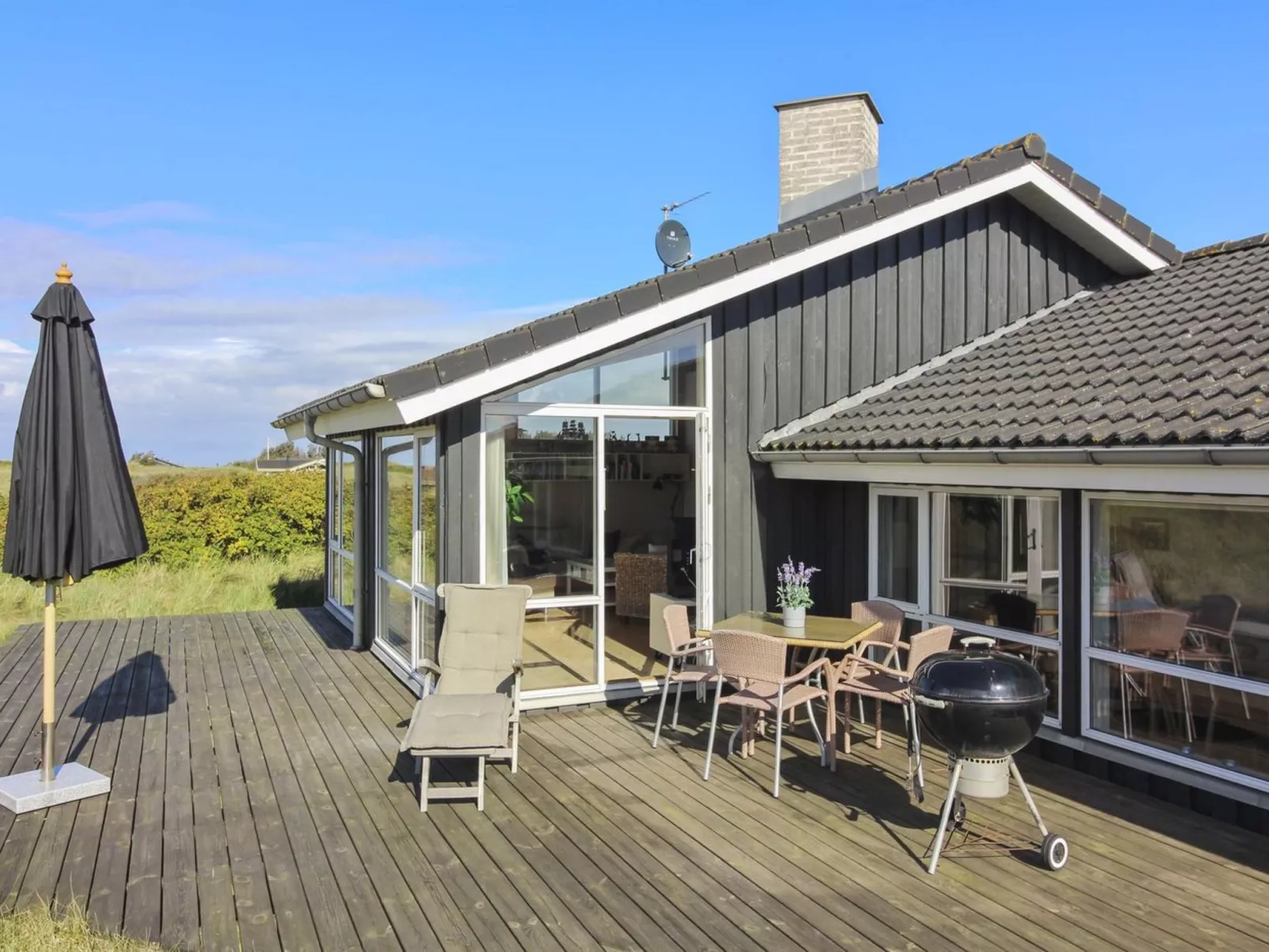 "Lauri" - 350m from the sea-Buiten