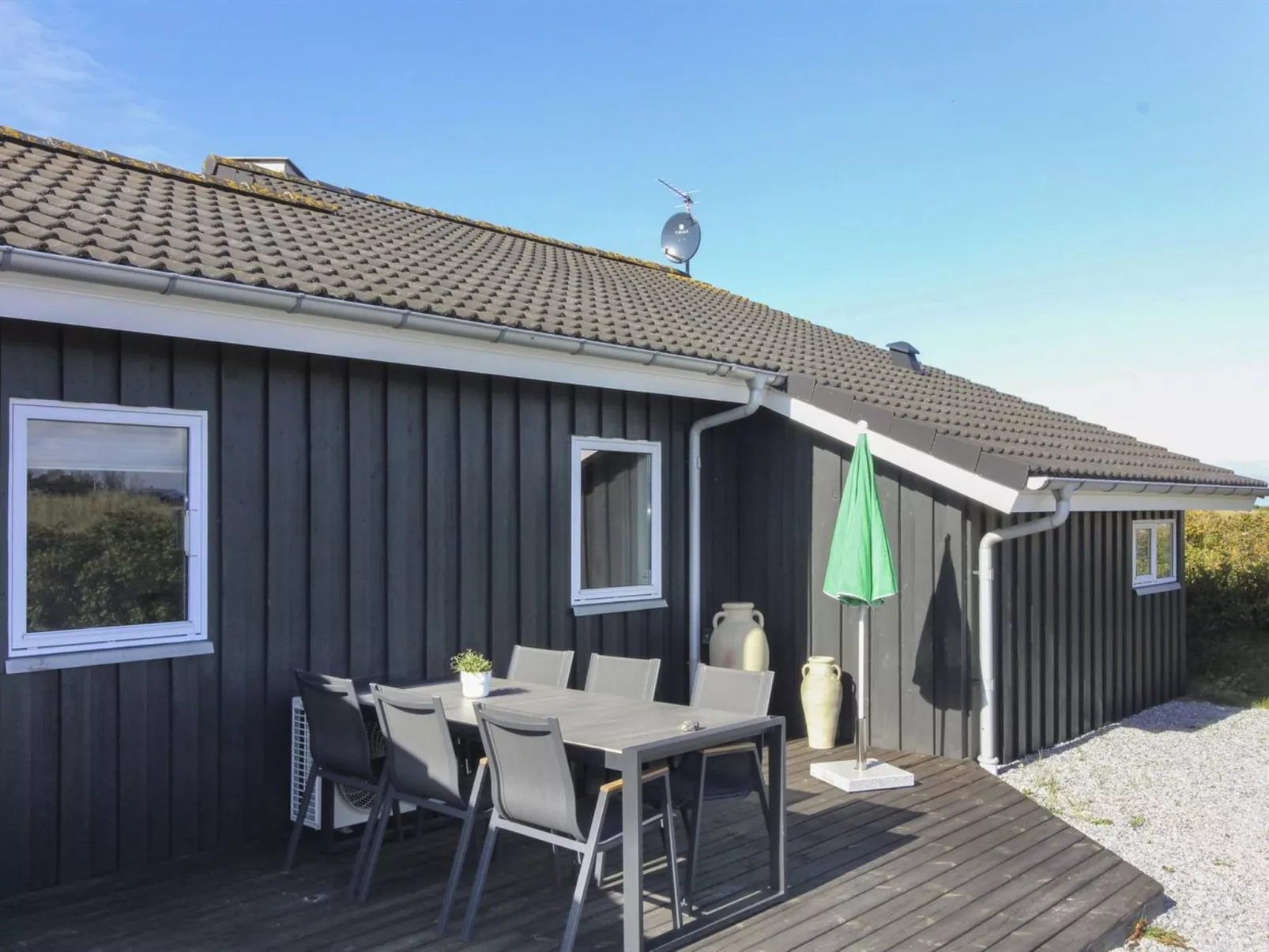 "Lauri" - 350m from the sea-Binnen