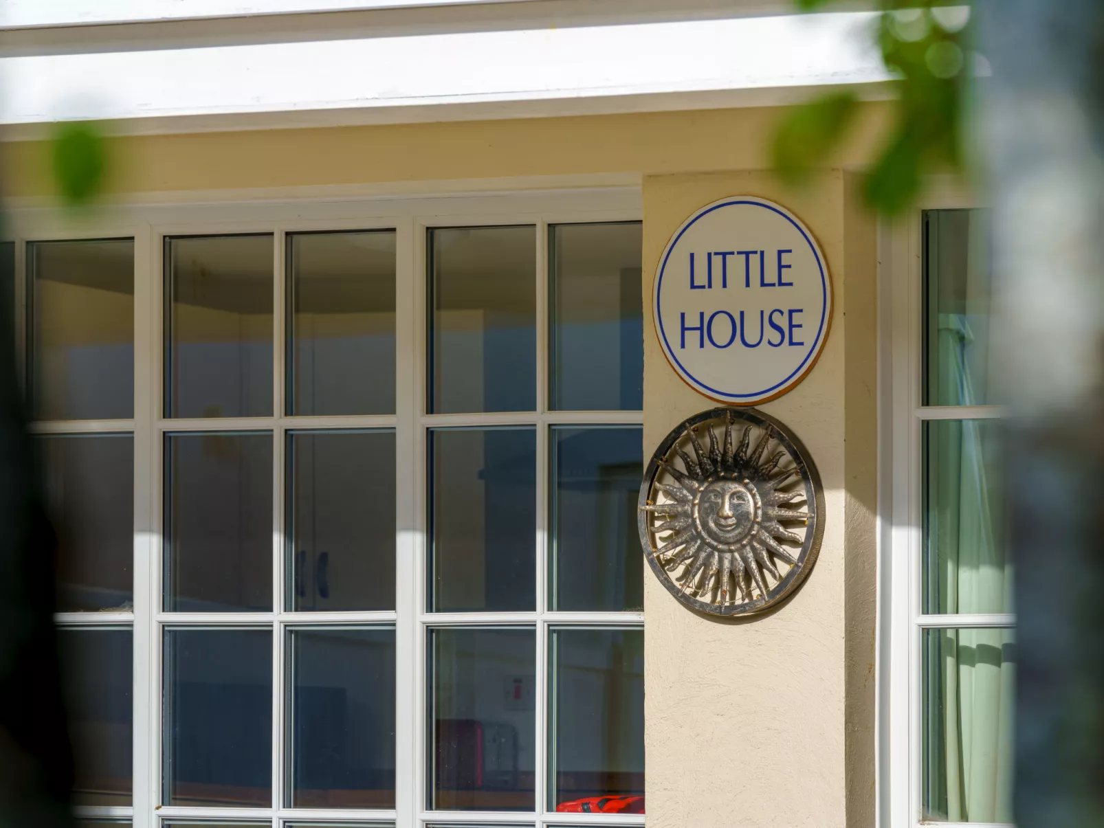 The Little House-Buiten