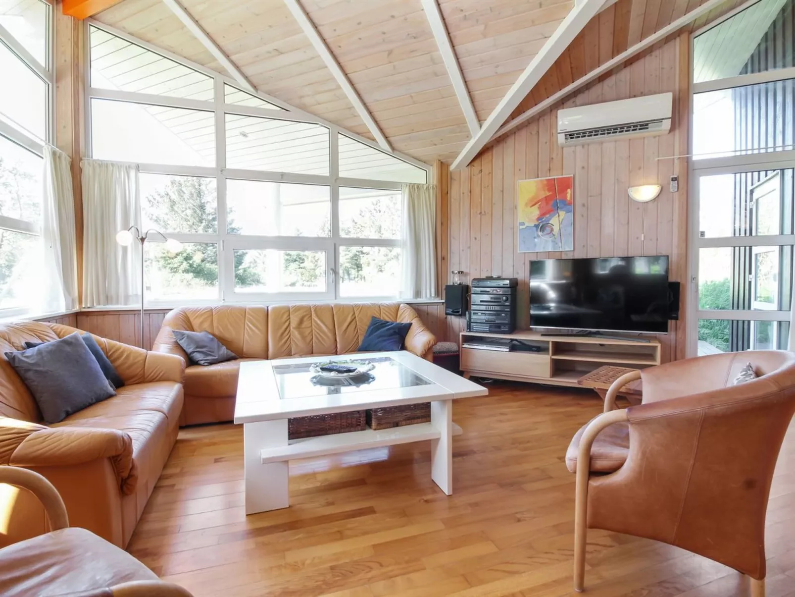 "Carlina" - 1.3km from the sea-Binnen