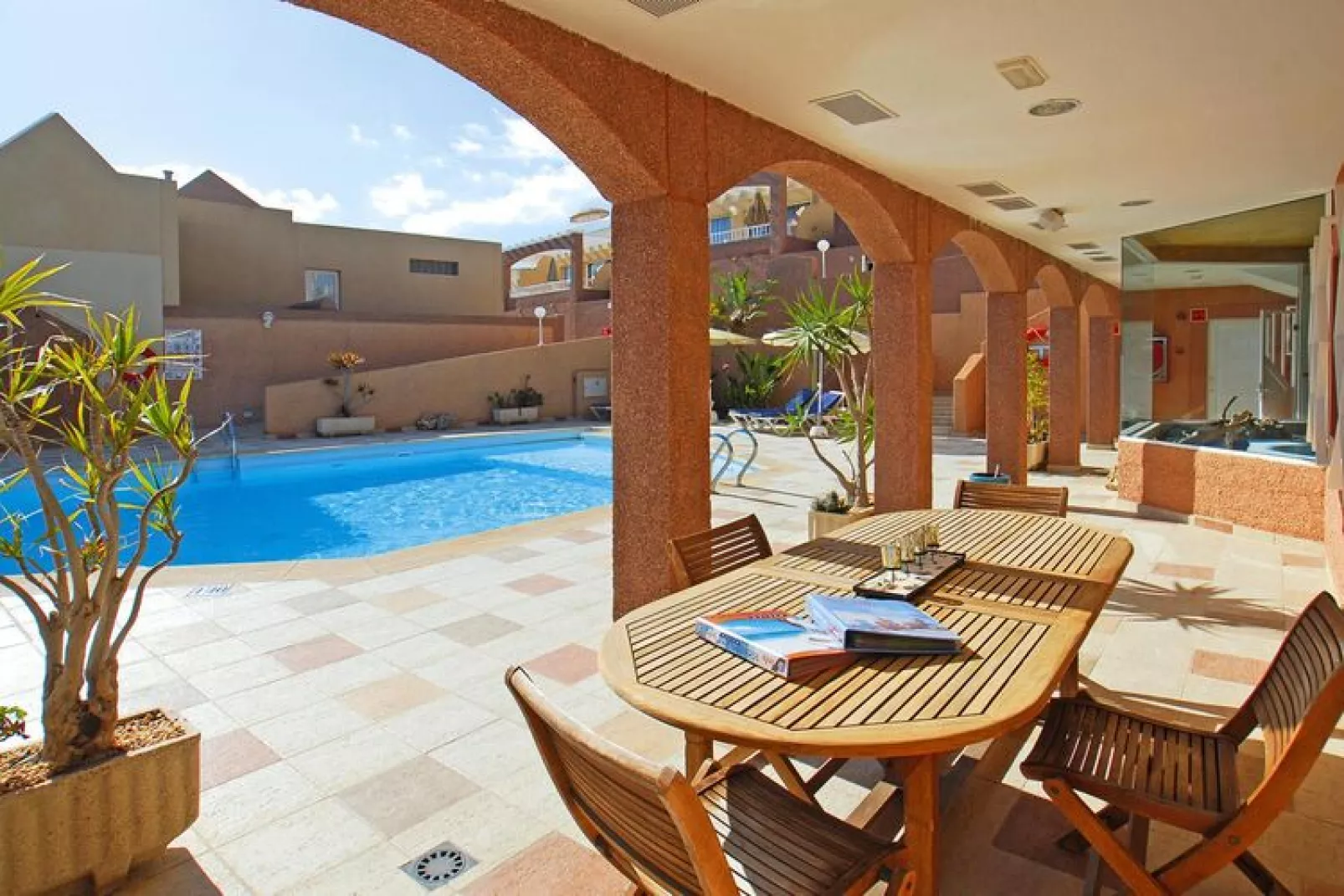 Villas Montesolana Standard 4 Pax-Zwembad