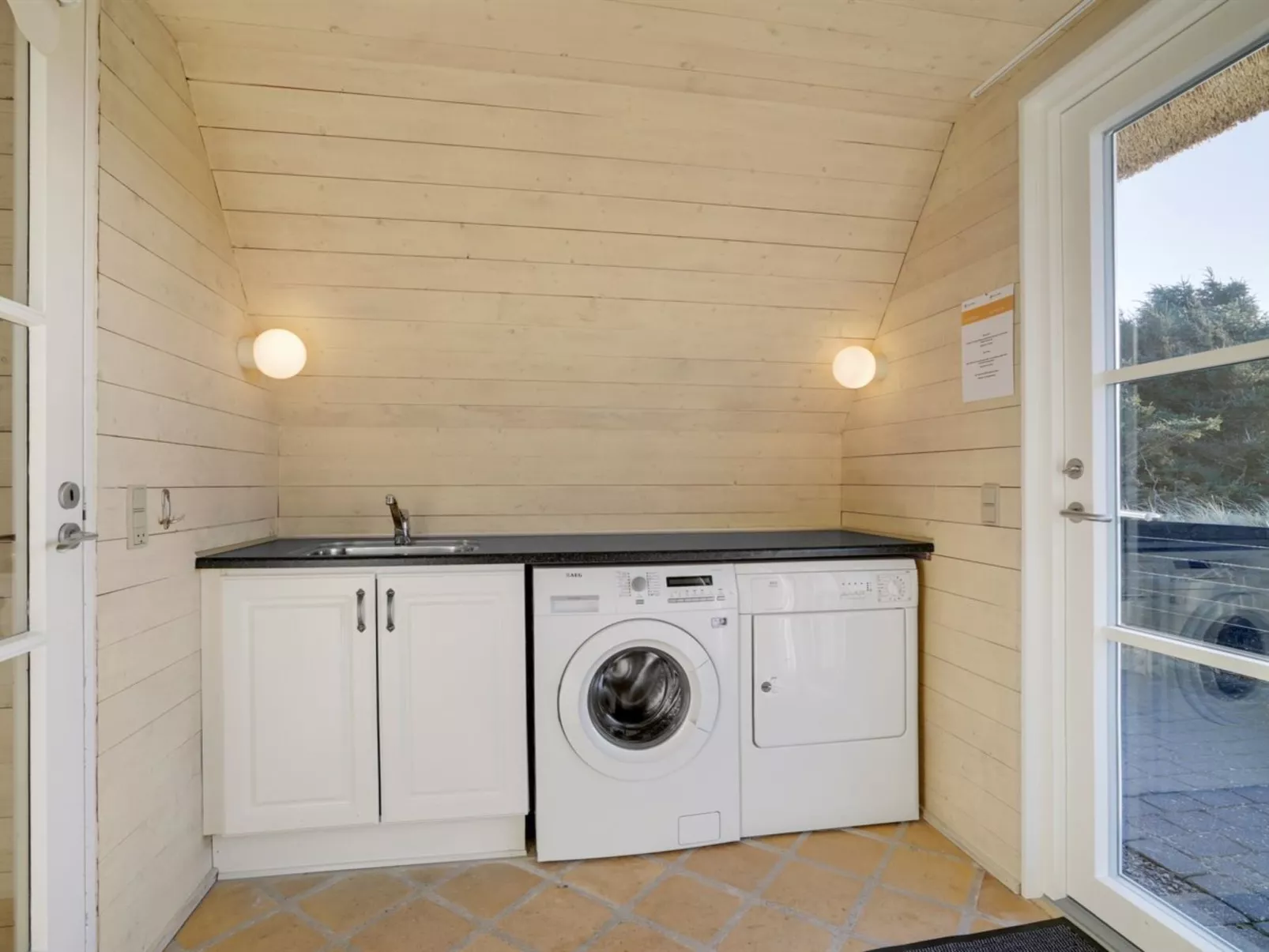"Rother" - 100m from the sea-Binnen