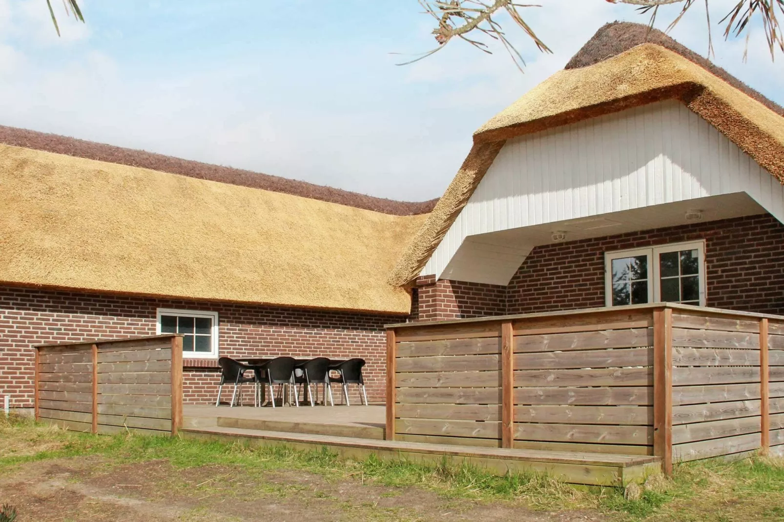 Luxe vakantiehuis in Blåvand met zwembad