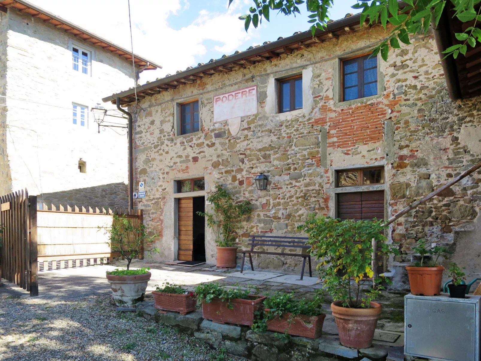 Borgo La Cella-Buiten
