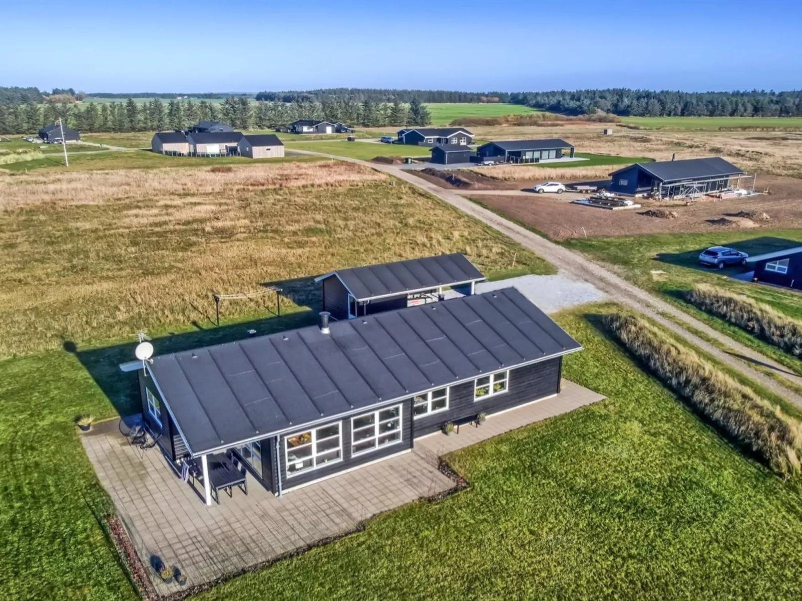 "Sinica" - 1.4km from the sea-Buiten