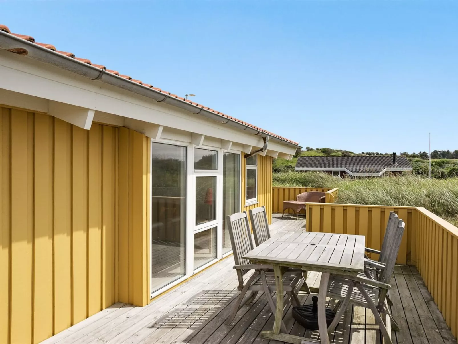 "Bjarni" - 239m from the sea-Binnen