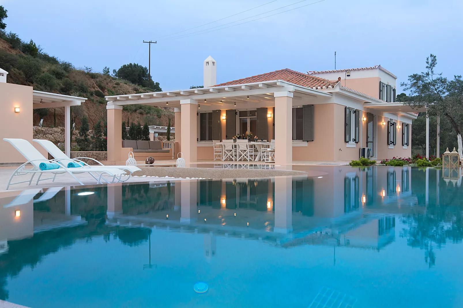 Elegant Villa Apolonas