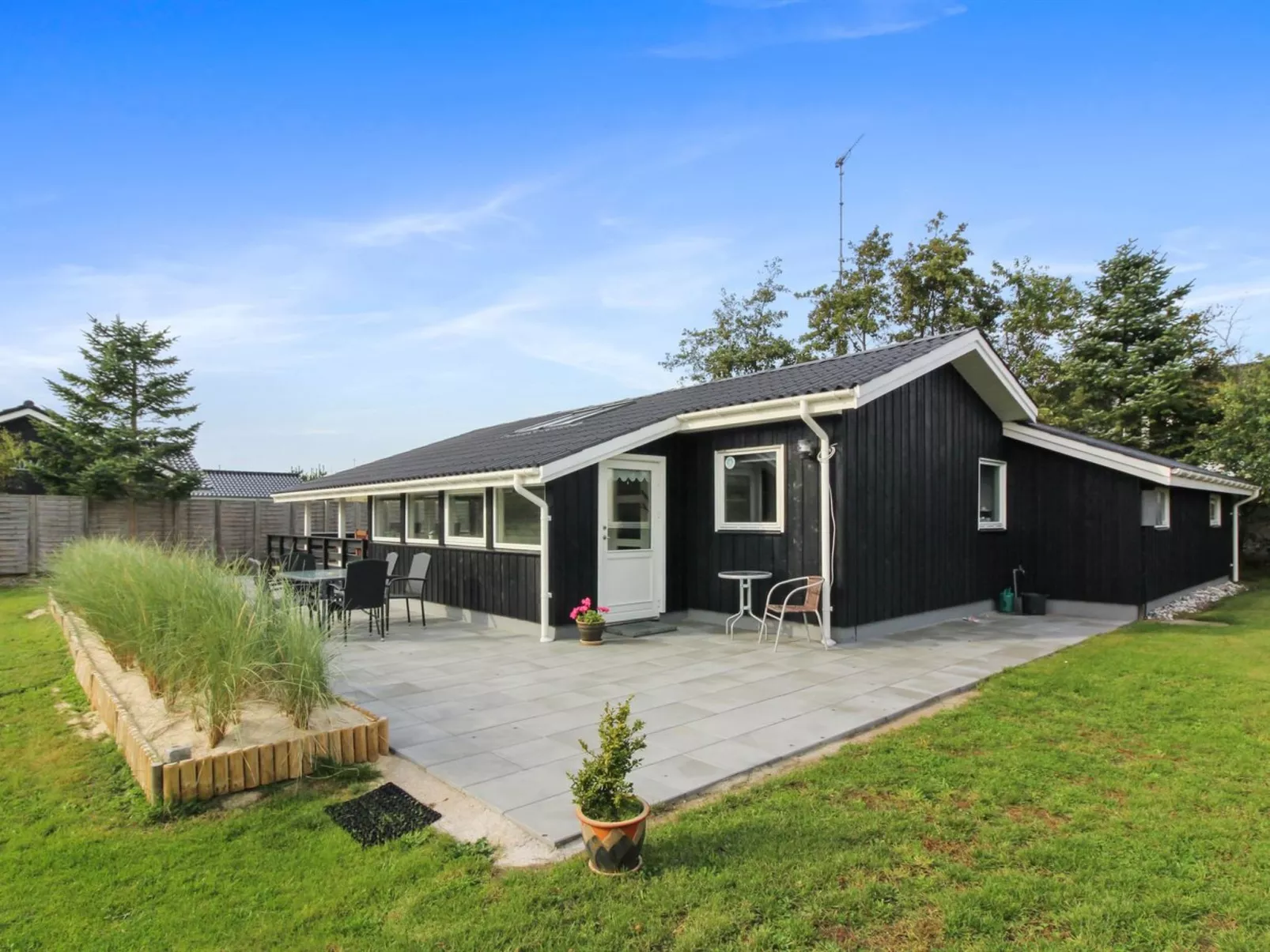 "Hildegarde" - 900m from the sea-Buiten