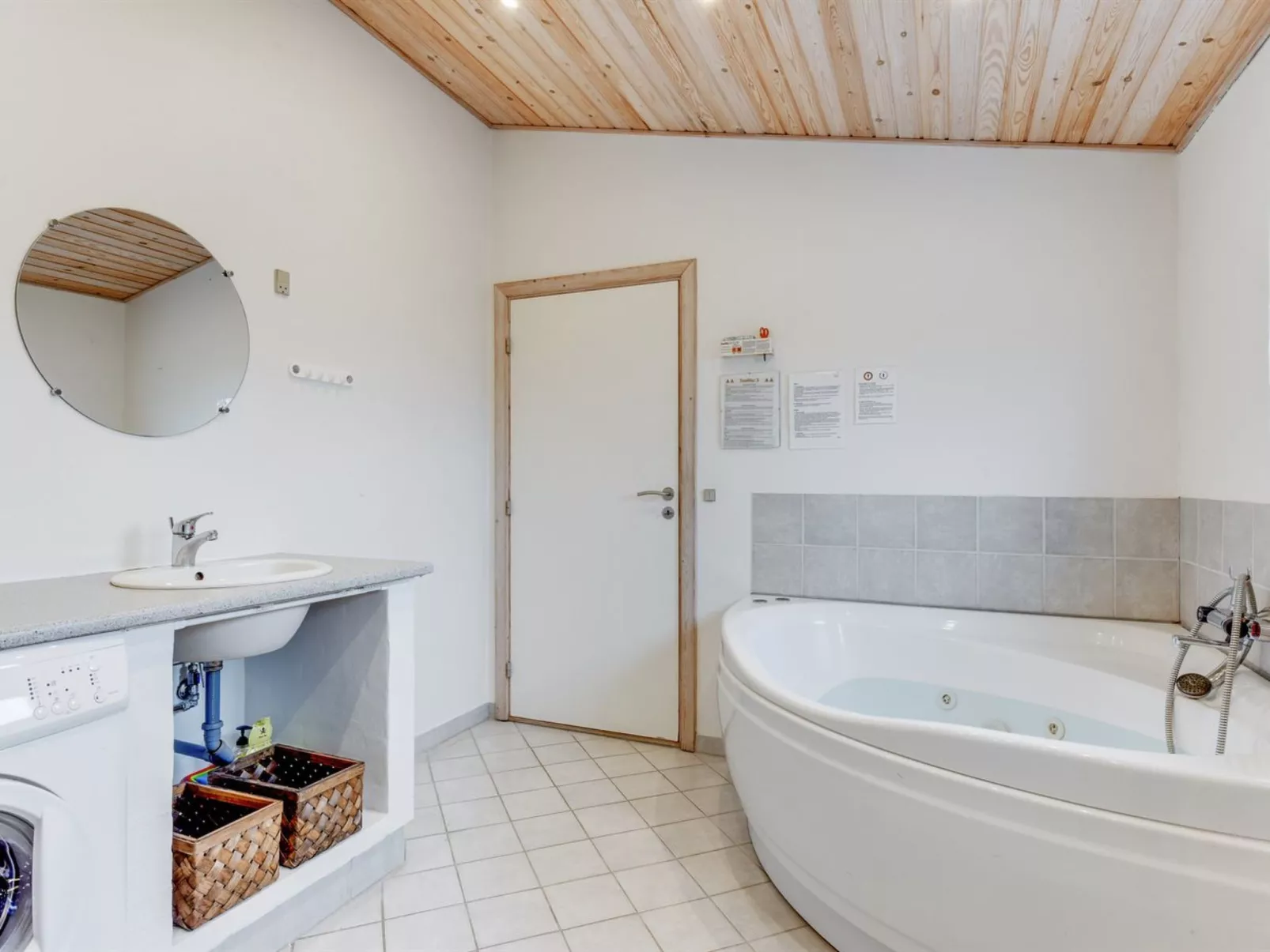 "Lya" - 900m from the sea in NW Jutland-Binnen