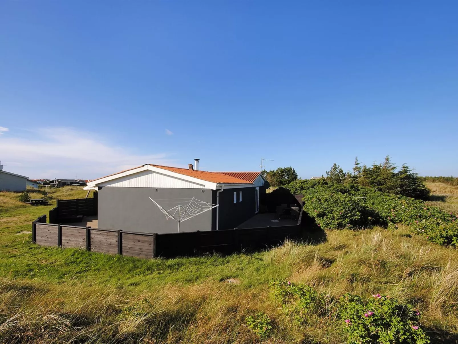 "Lya" - 900m from the sea in NW Jutland-Buiten