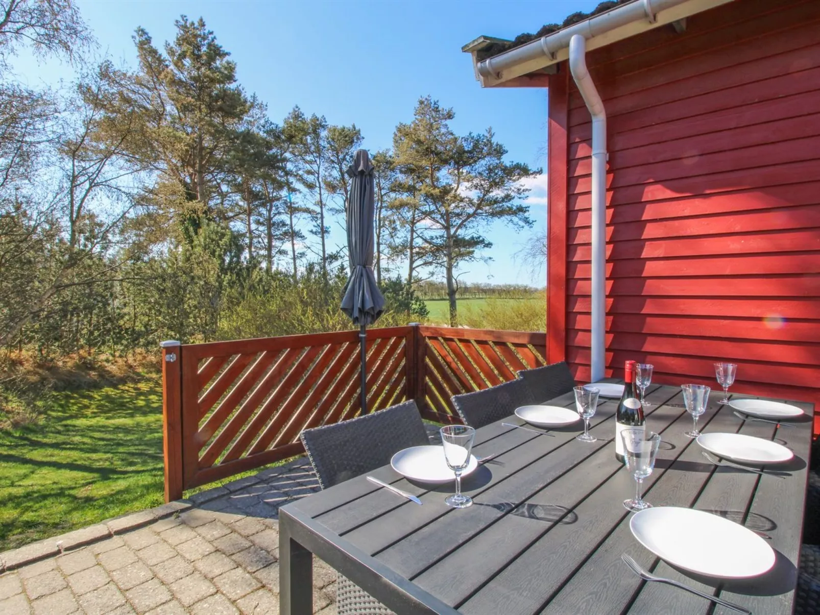"Yanne" - 400m from the sea-Buiten