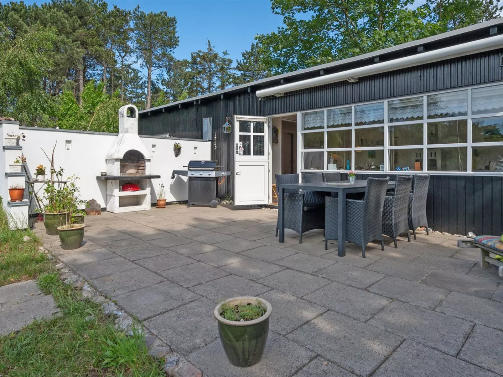 "Claudine" - 300m from the sea-Buiten