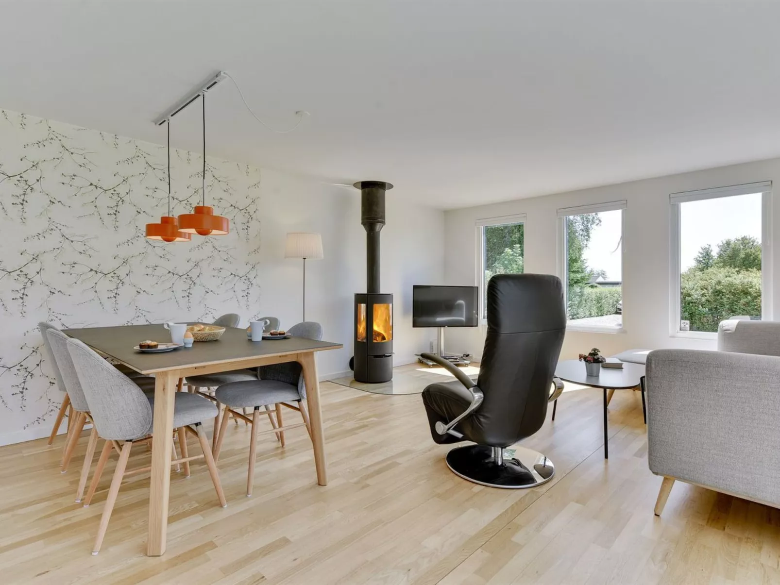 "Groa" - 200m from the sea-Binnen