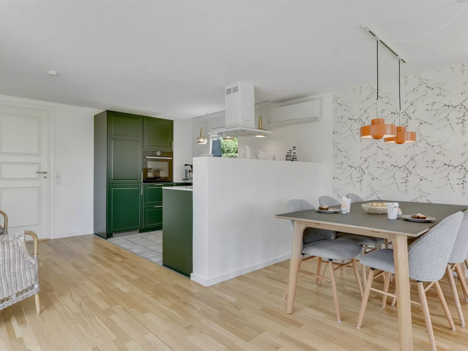 "Groa" - 200m from the sea-Binnen