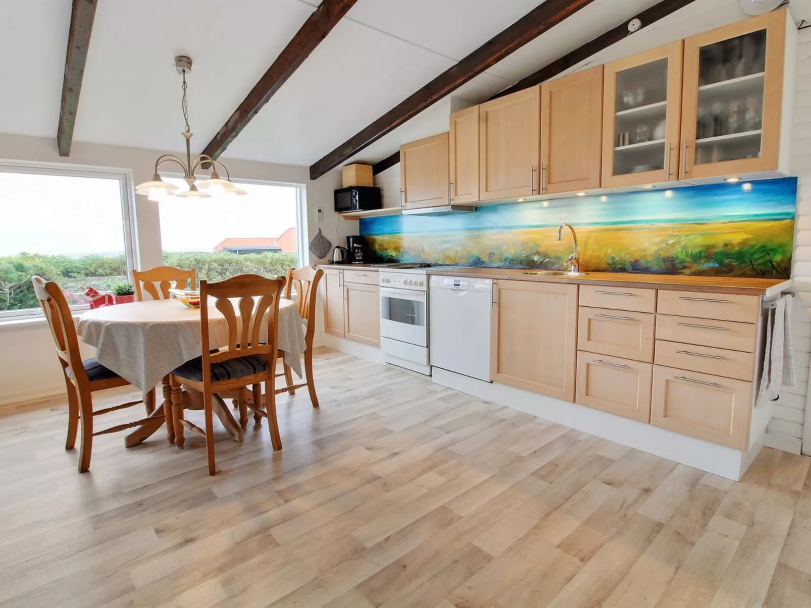 "Larentius" - 200m from the sea-Binnen
