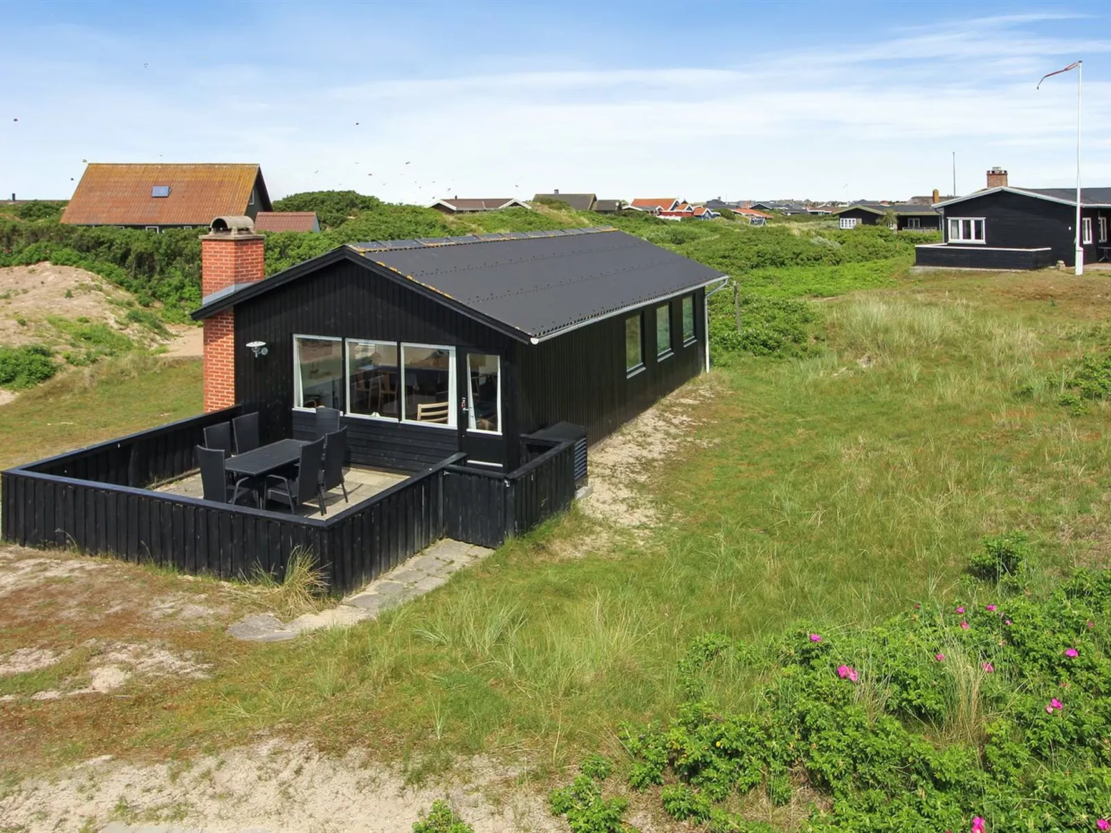 "Terhi" - 200m from the sea-Buiten