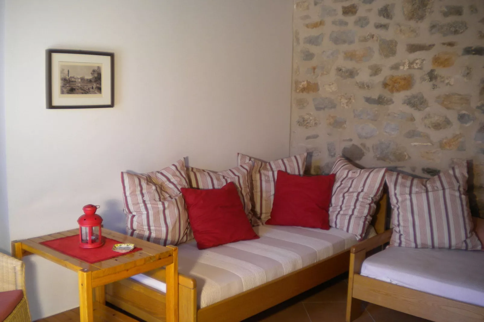 Arcadian Stone House-Woonkamer