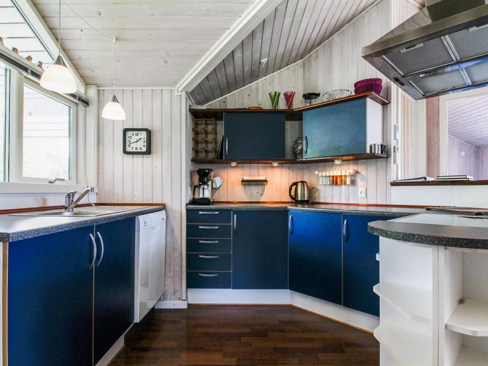 "Truls" - 800m from the sea-Binnen