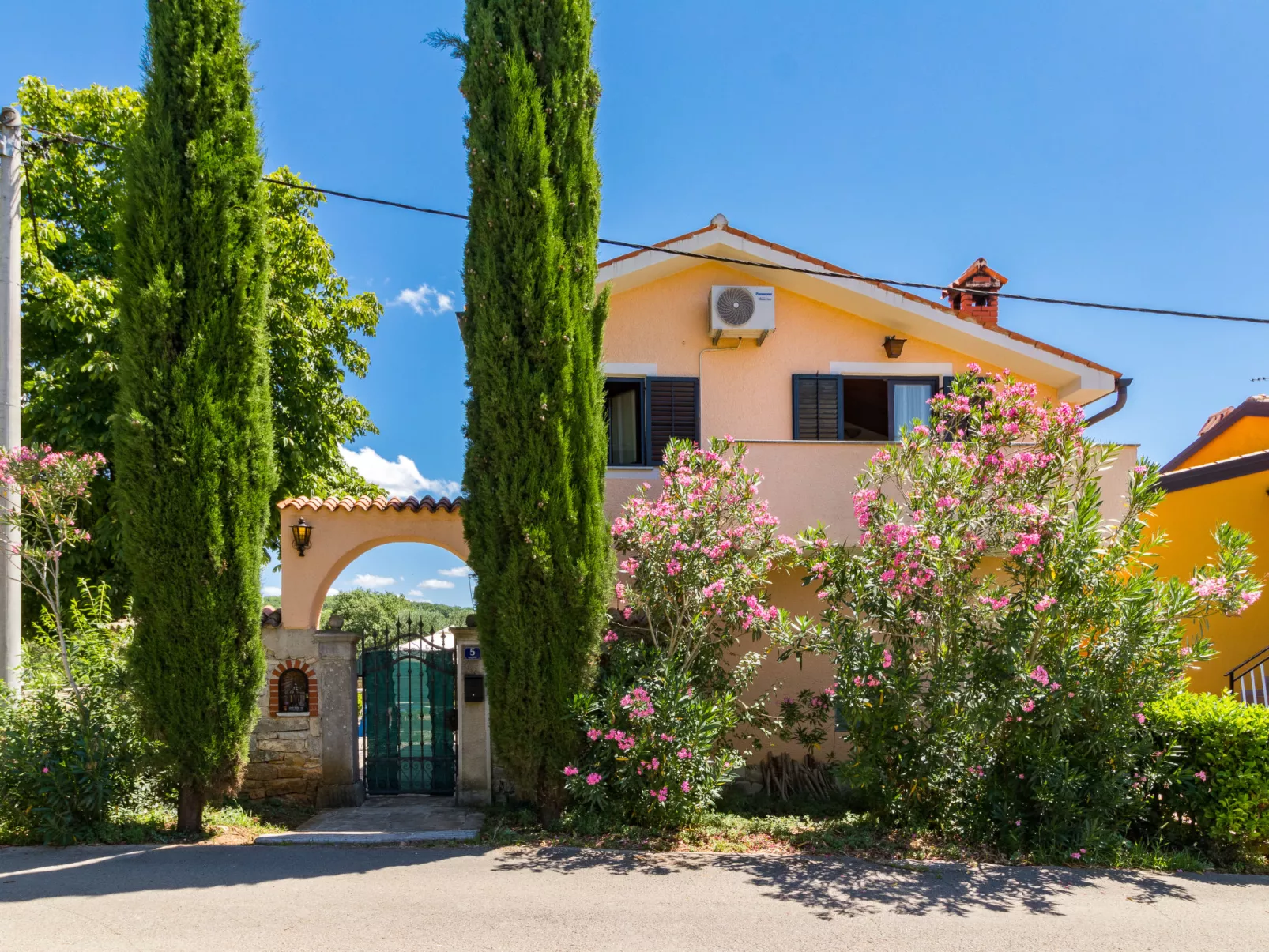 Villa San Giacomo-Buiten