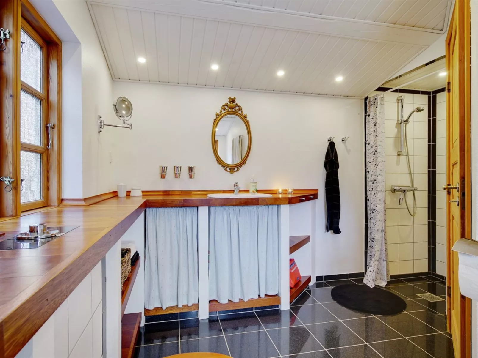 "Ilena" - 16.3km from the sea-Binnen
