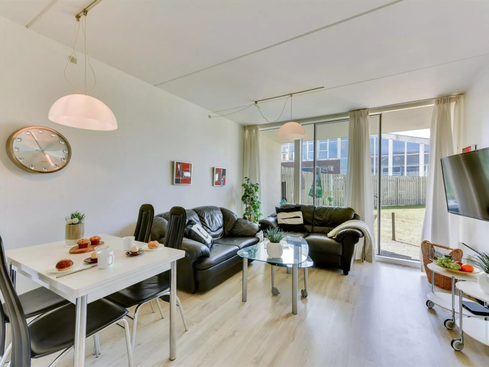"Marketta" - 250m from the sea-Binnen