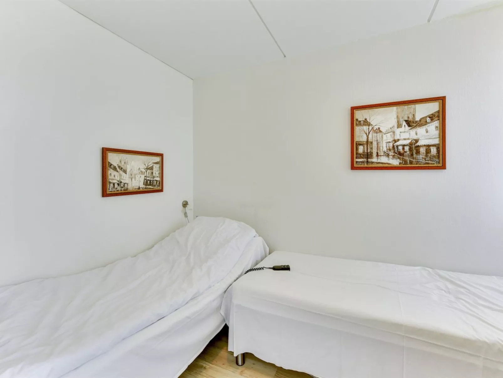 "Marketta" - 250m from the sea-Binnen