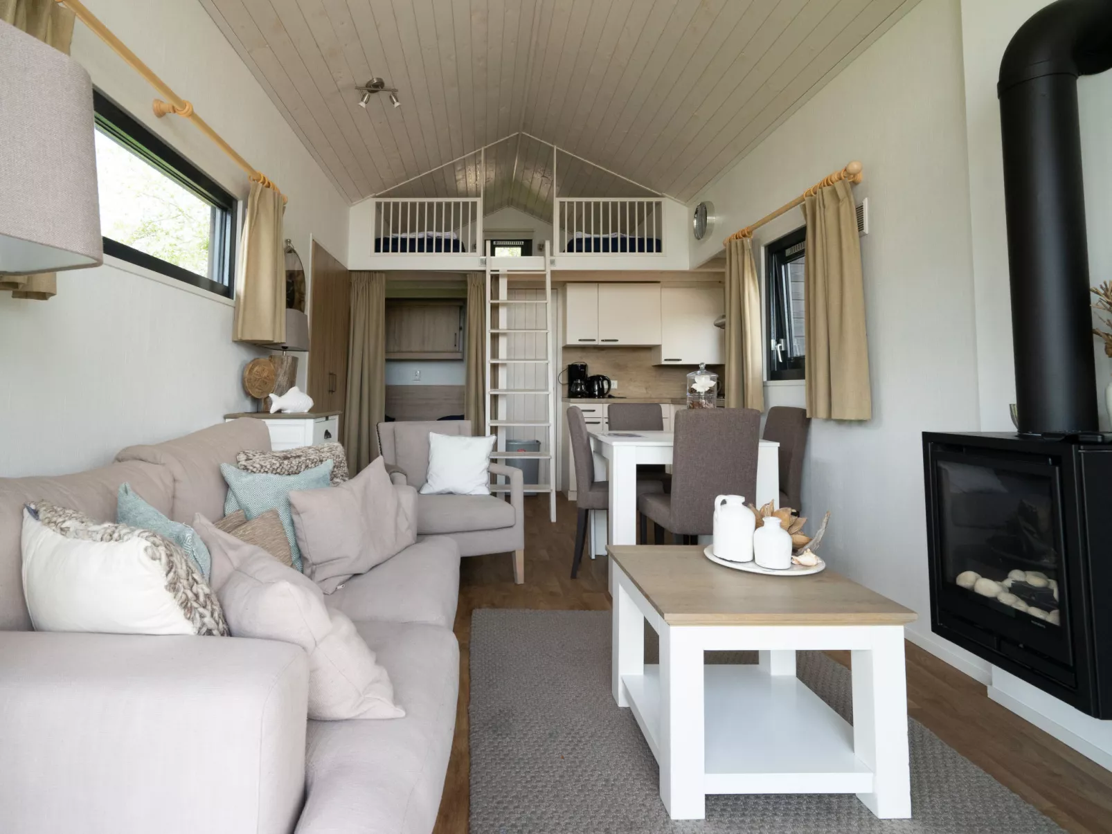 Tiny Lodge 4-Buiten