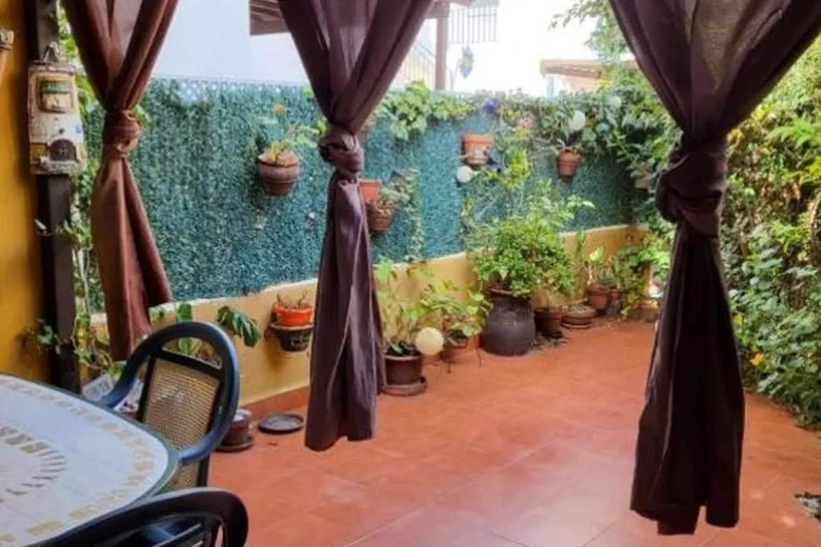 Natura Casa con patio privado 4 pax-Terrasbalkon