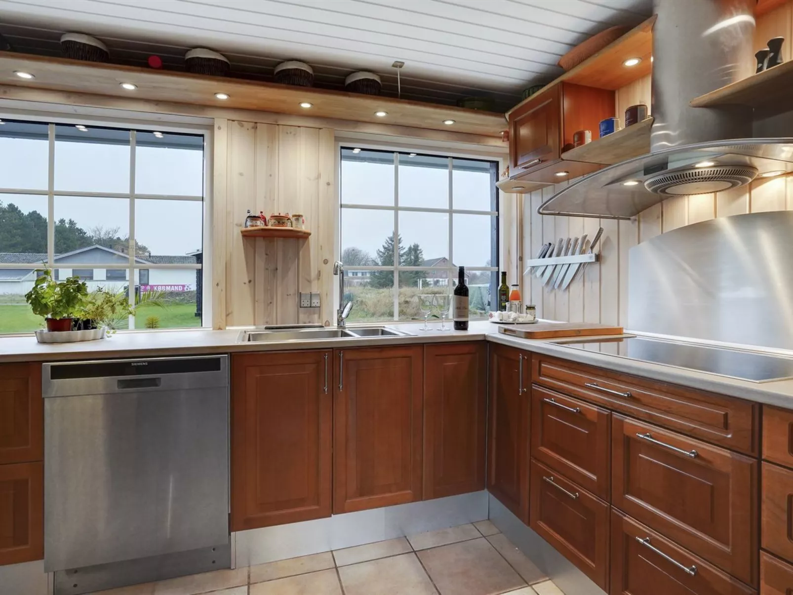 "Erna" - 400m from the sea-Binnen