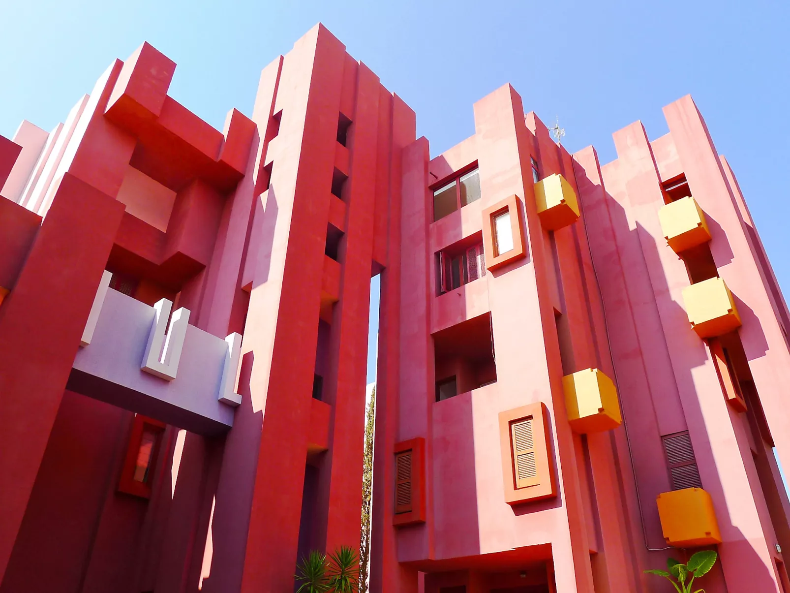 Muralla Roja-Buiten