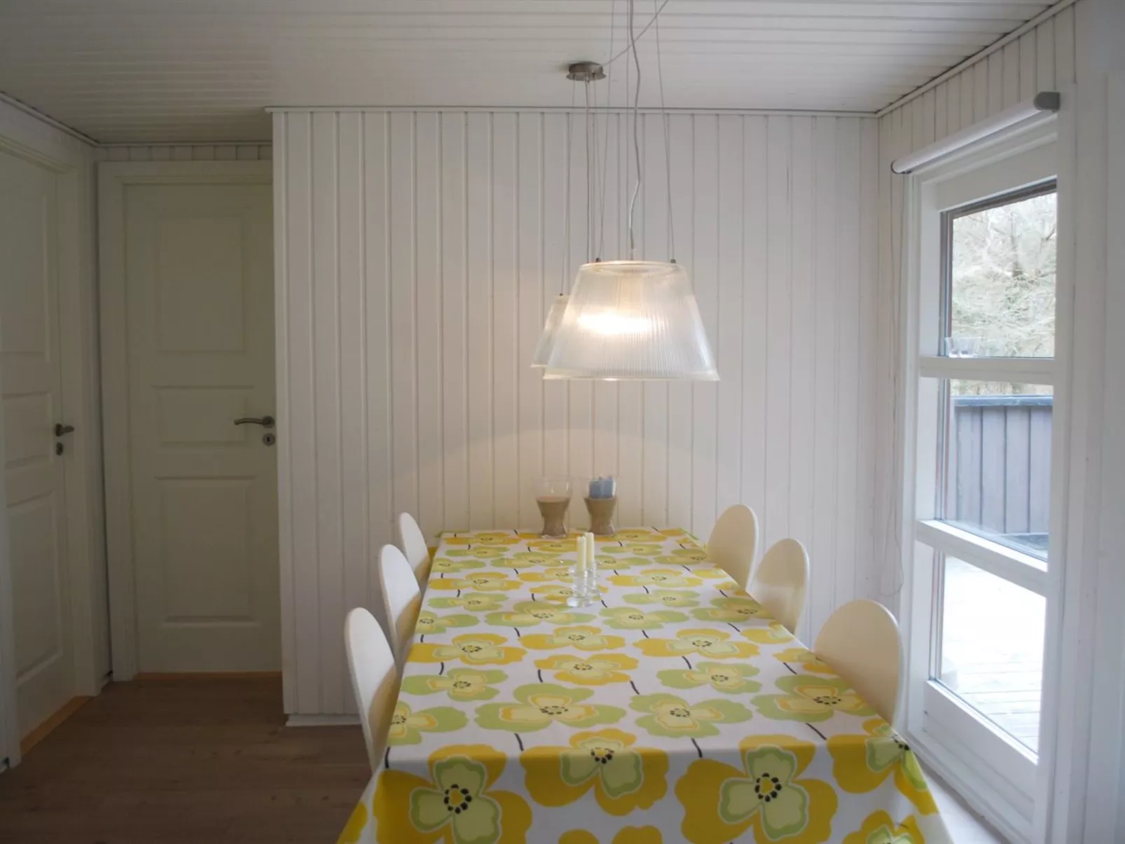 "Swaantje" - 400m from the sea-Binnen