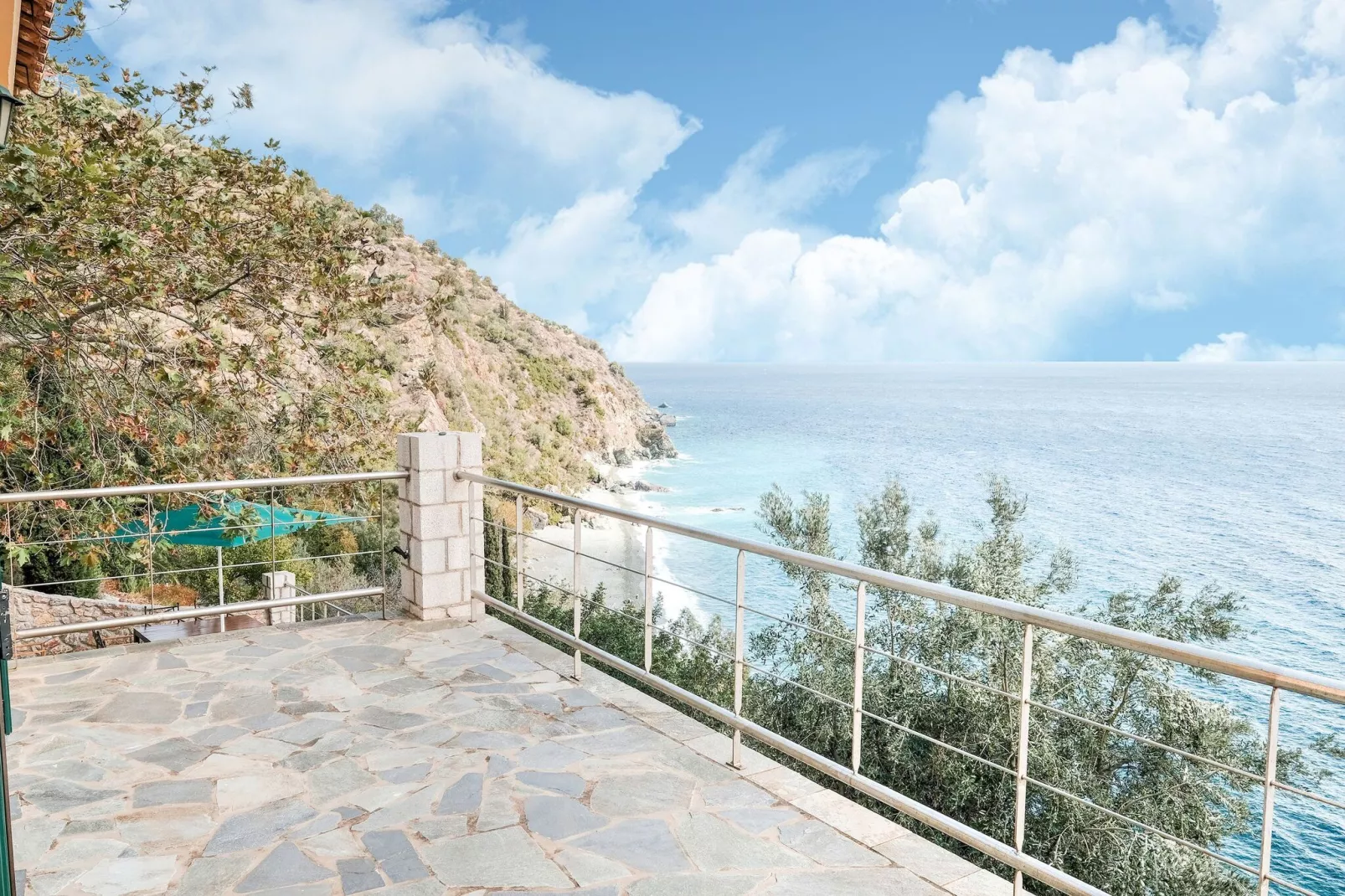 Villa Mahatma Gandhi-Terrasbalkon