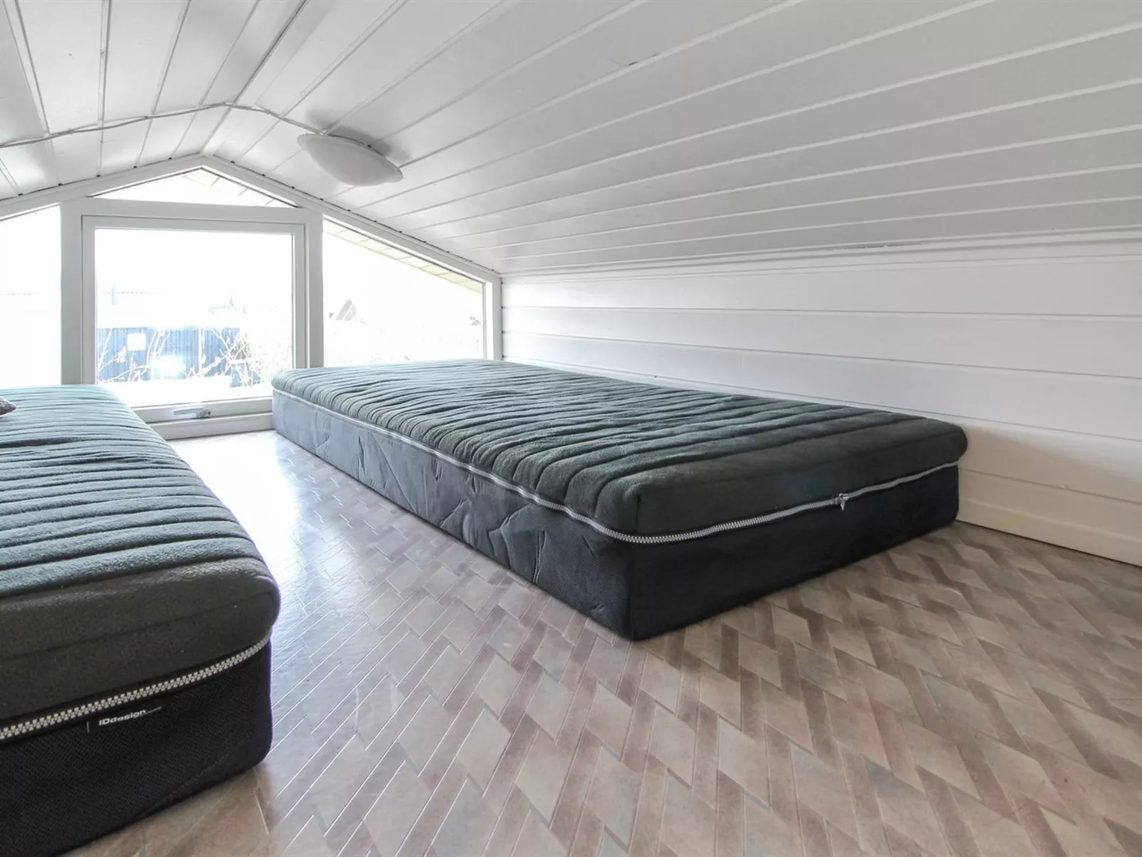 "Donar" - 80m from the sea-Binnen
