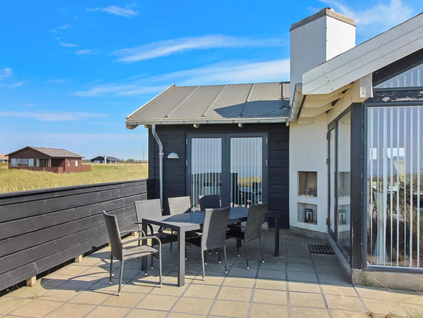 "Antonie" - 95m from the sea-Buiten