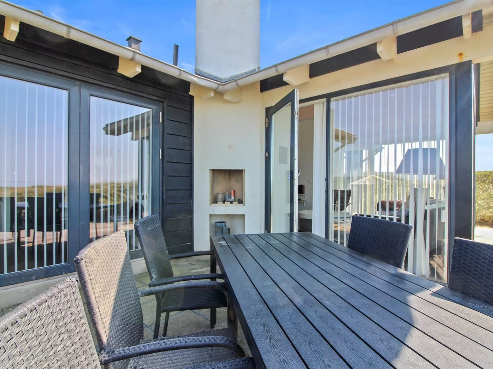 "Antonie" - 95m from the sea-Buiten