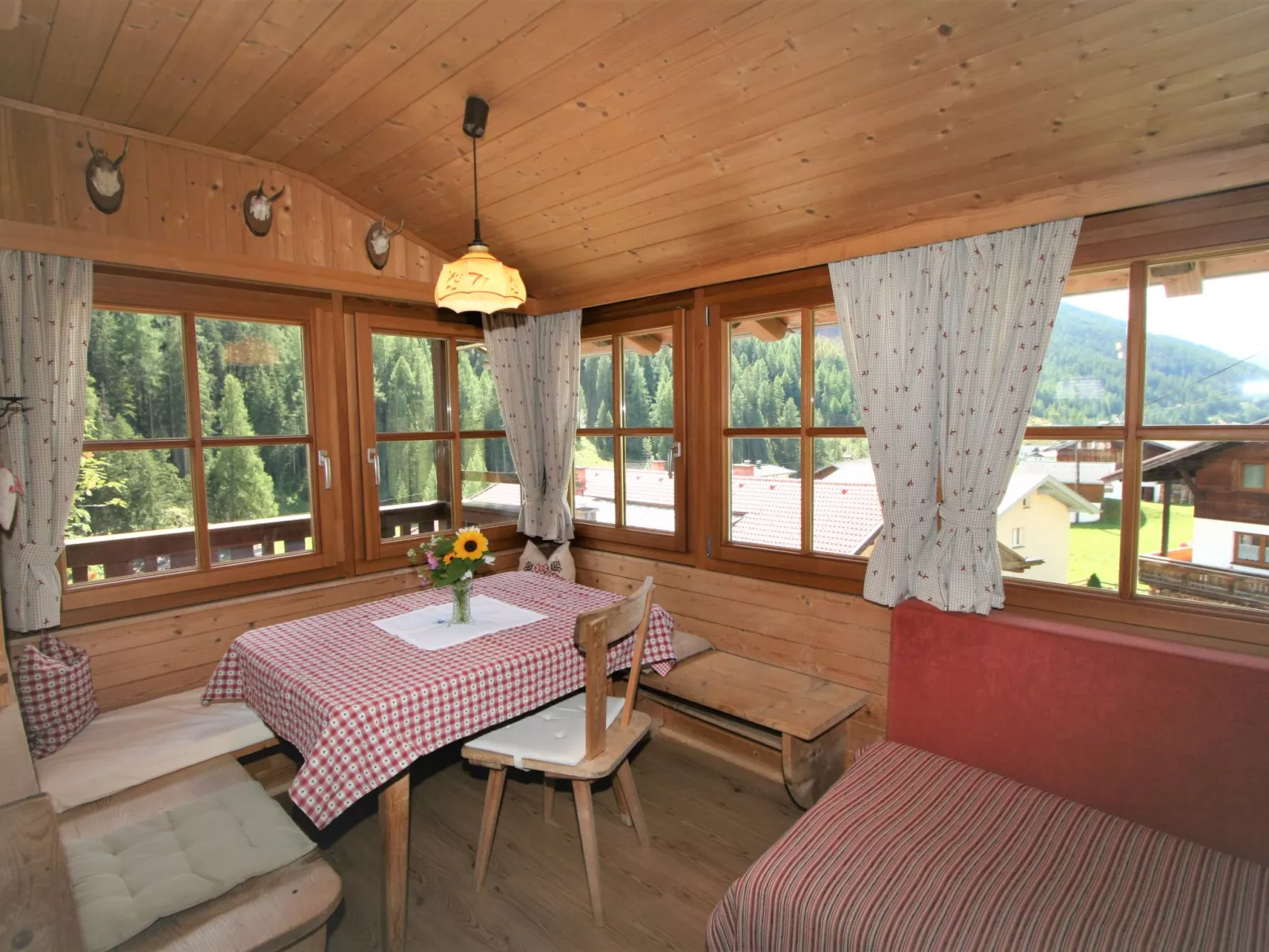 Chalet Antritt-Binnen