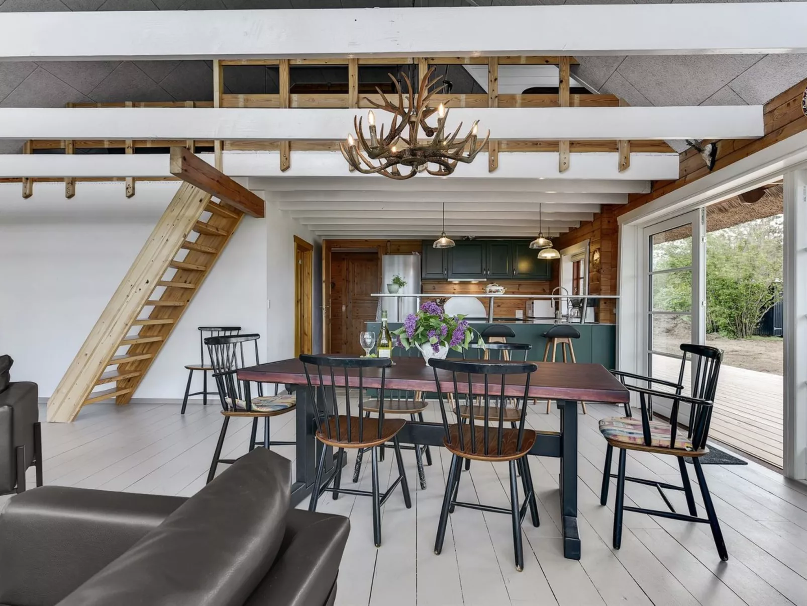 "Ginnie" - 300m from the sea-Buiten