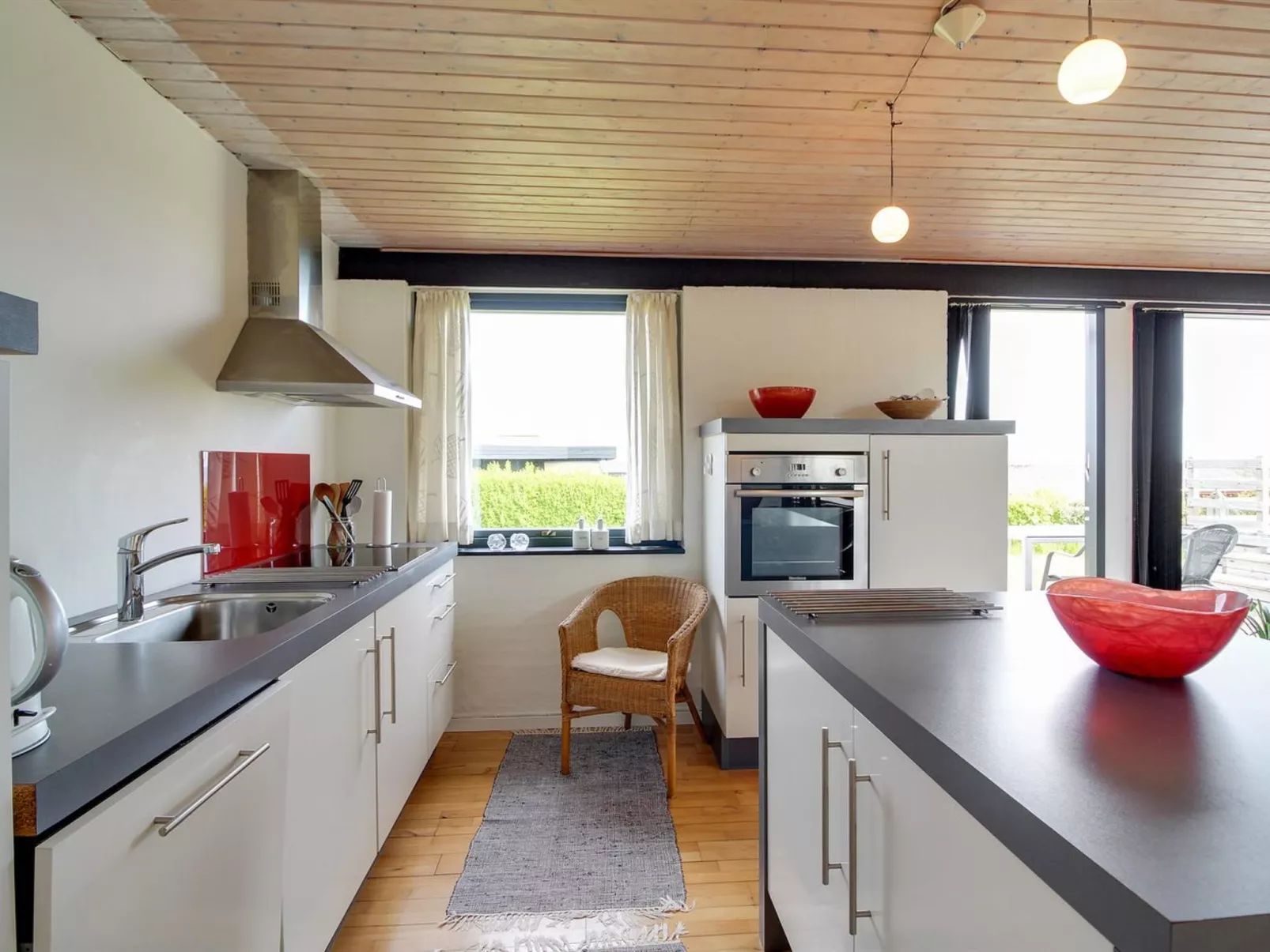 "Kiowa" - 100m from the sea-Binnen