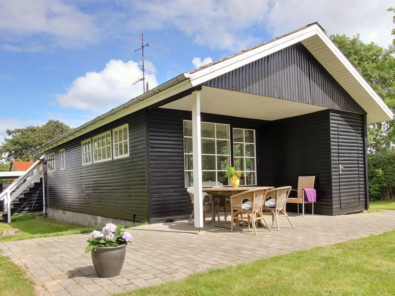 "Ady" - 150m from the sea-Buiten