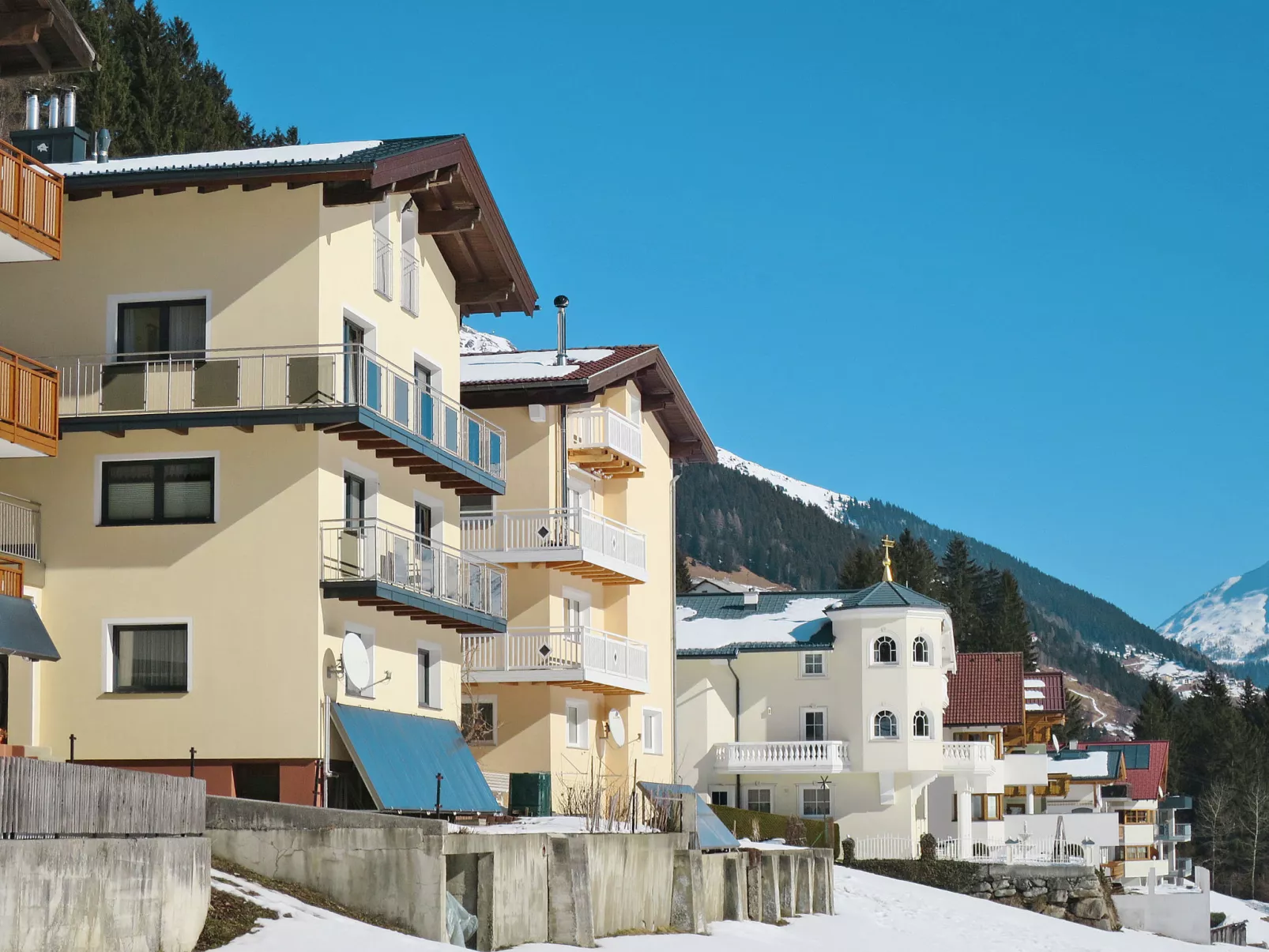 Alpenrose-Buiten