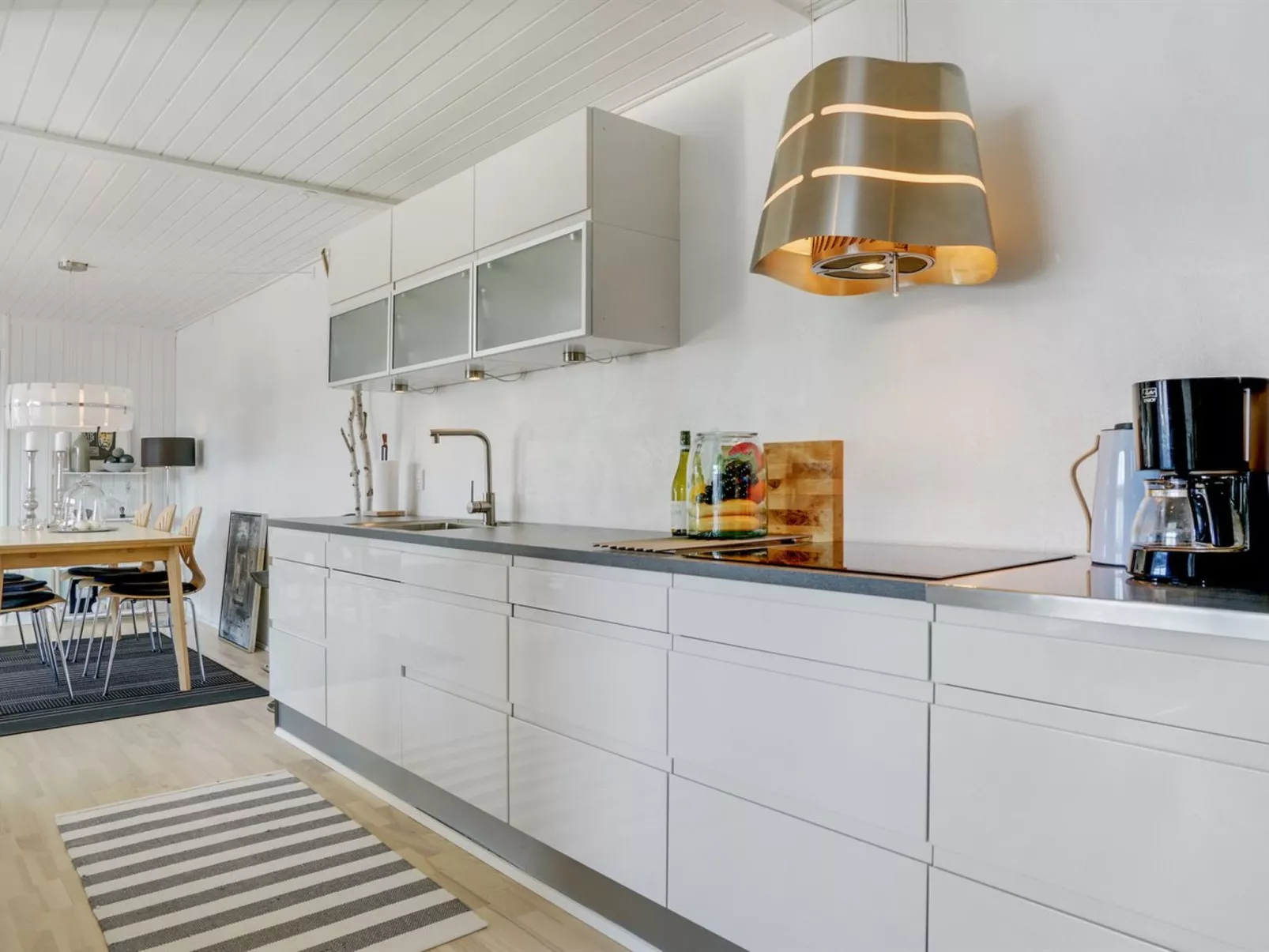 "Tarvo" - 500m from the sea-Binnen