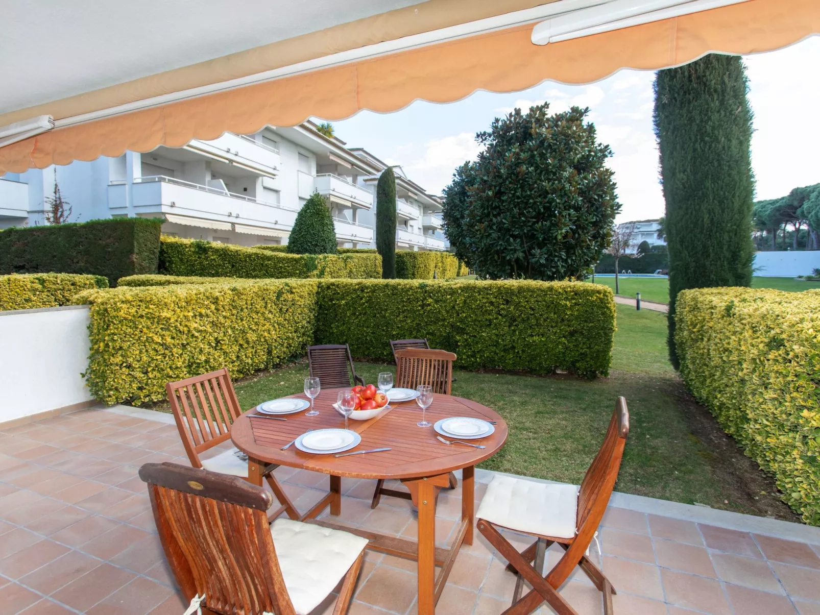 GreenMar B Down/bajo acceso piscina/Pool-Buiten