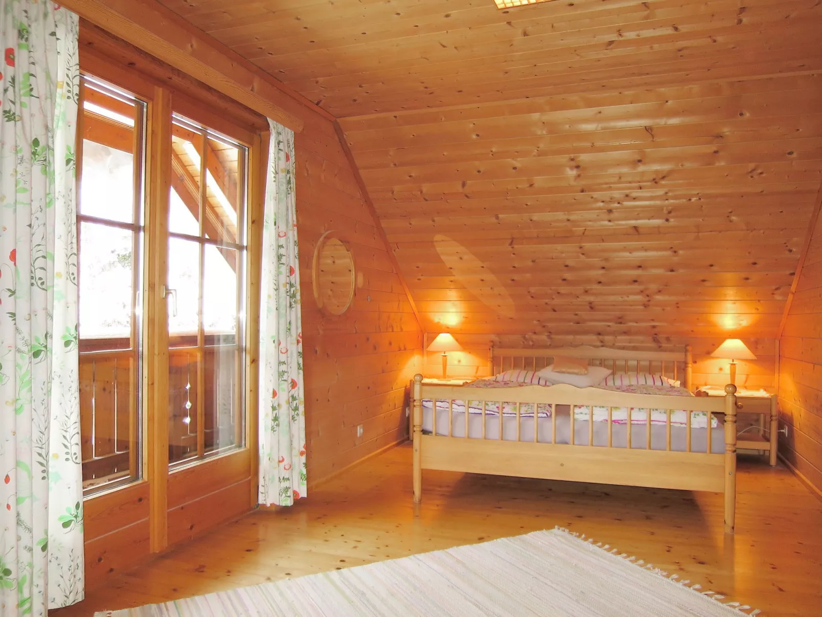 Simons Blockhütte-Binnen