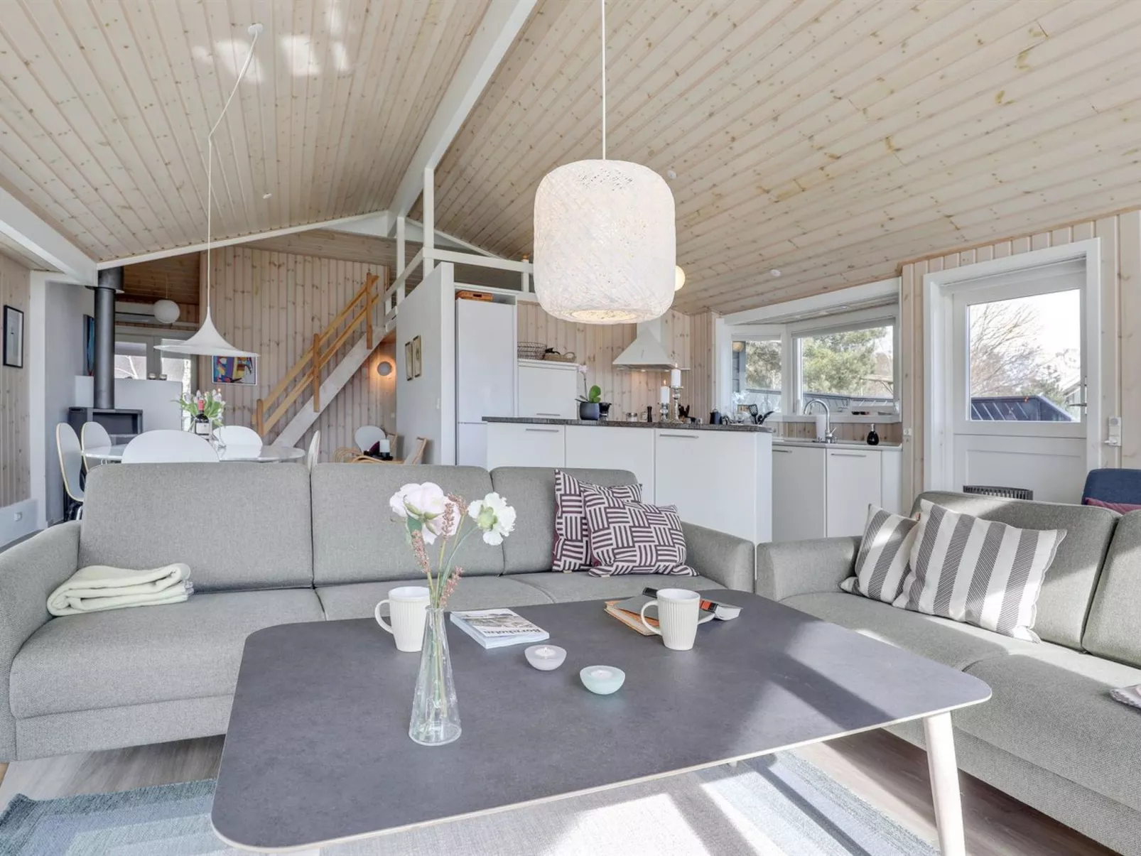 "Ansgar" - 150m from the sea-Binnen
