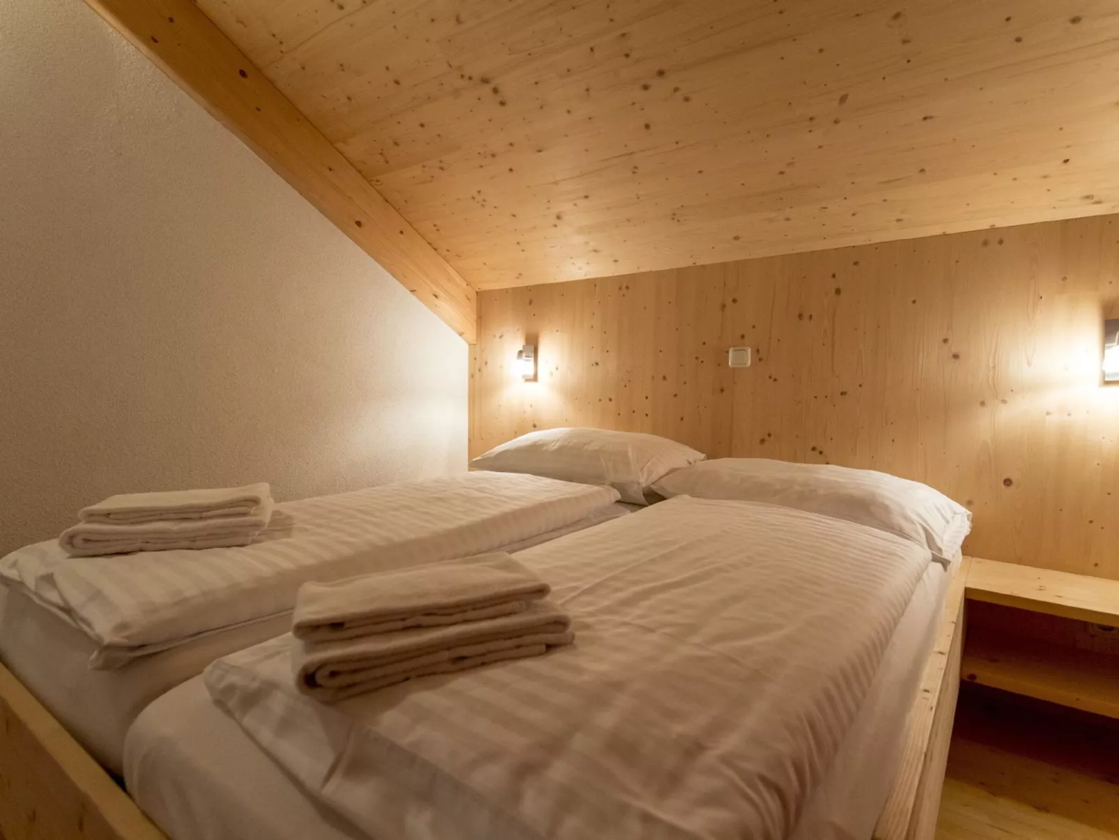 Chalet mit 2 Schlafzimmern & IR-Sauna-Binnen