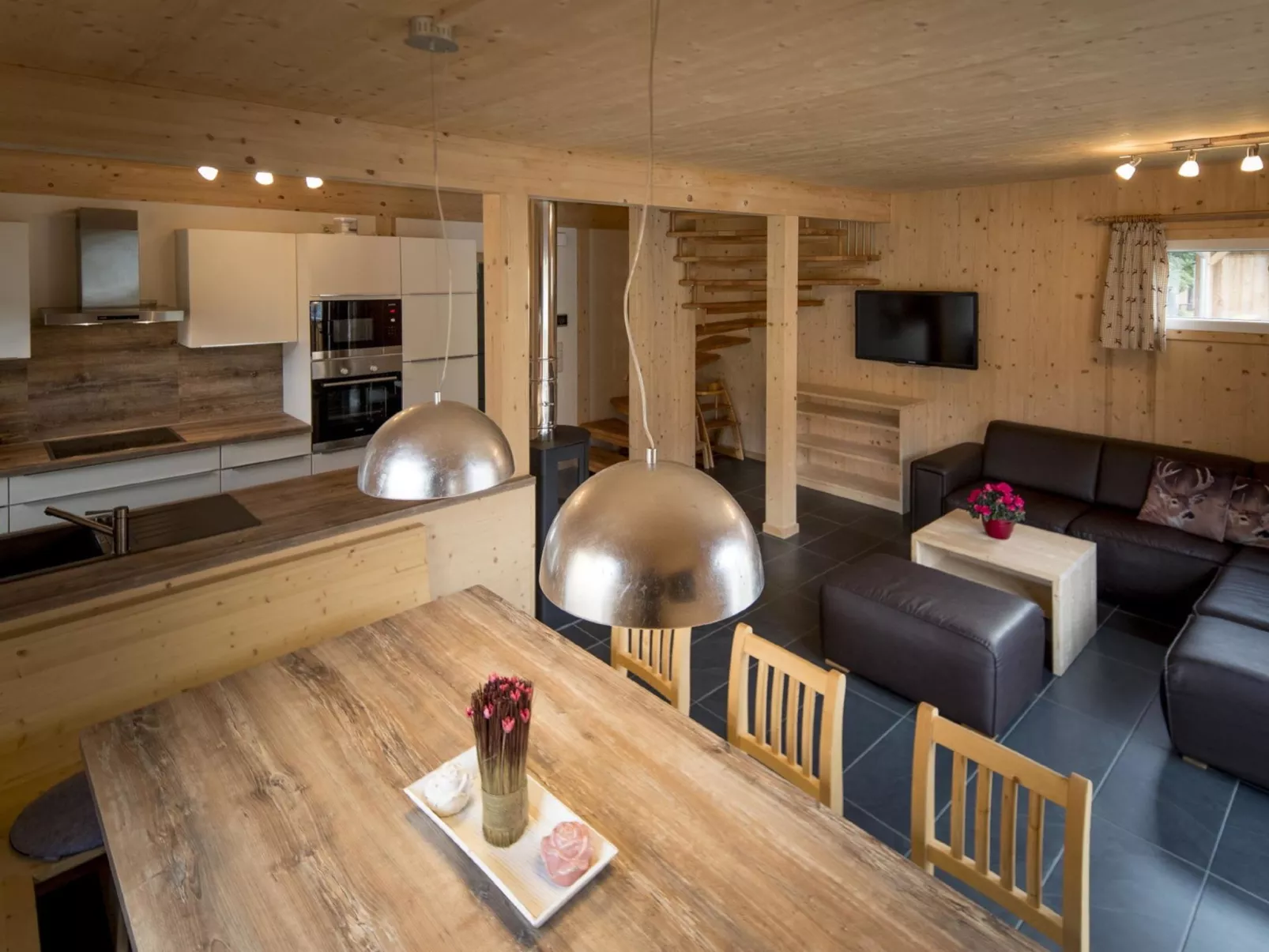 Chalet mit 4 Schlafzimmern-Binnen