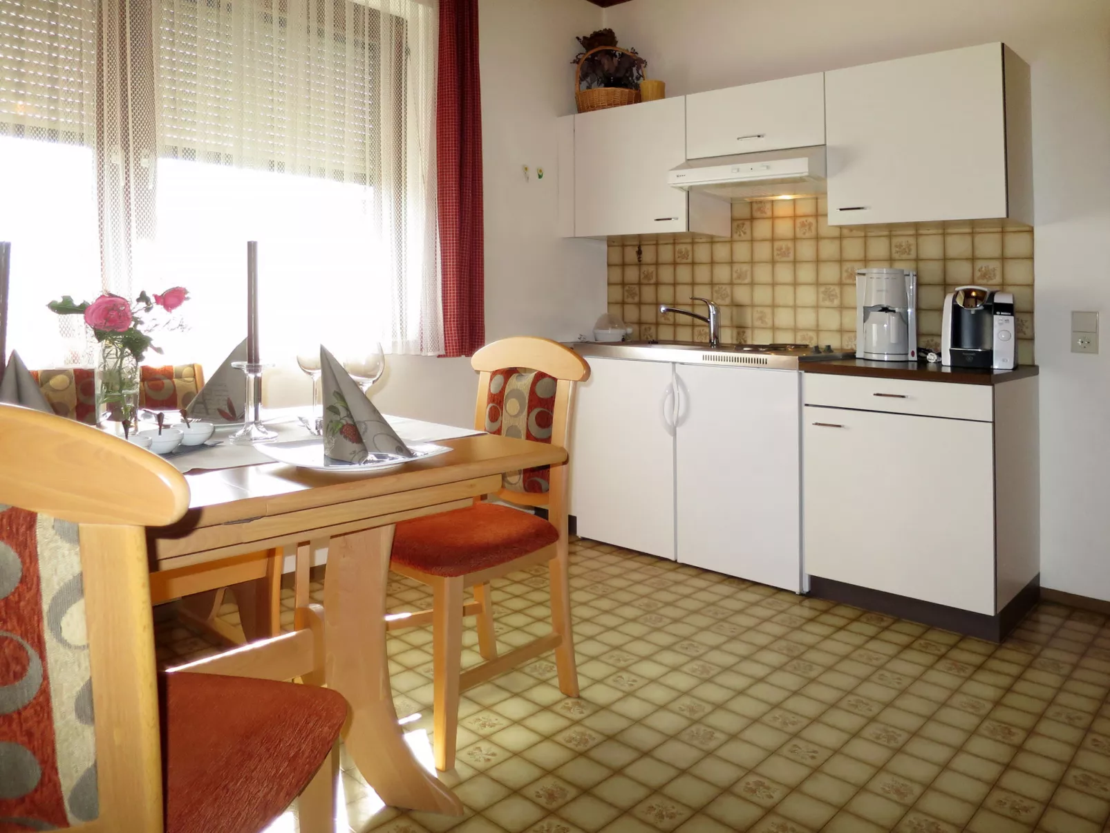 Wohnung Nr. 1 oder 2-Binnen