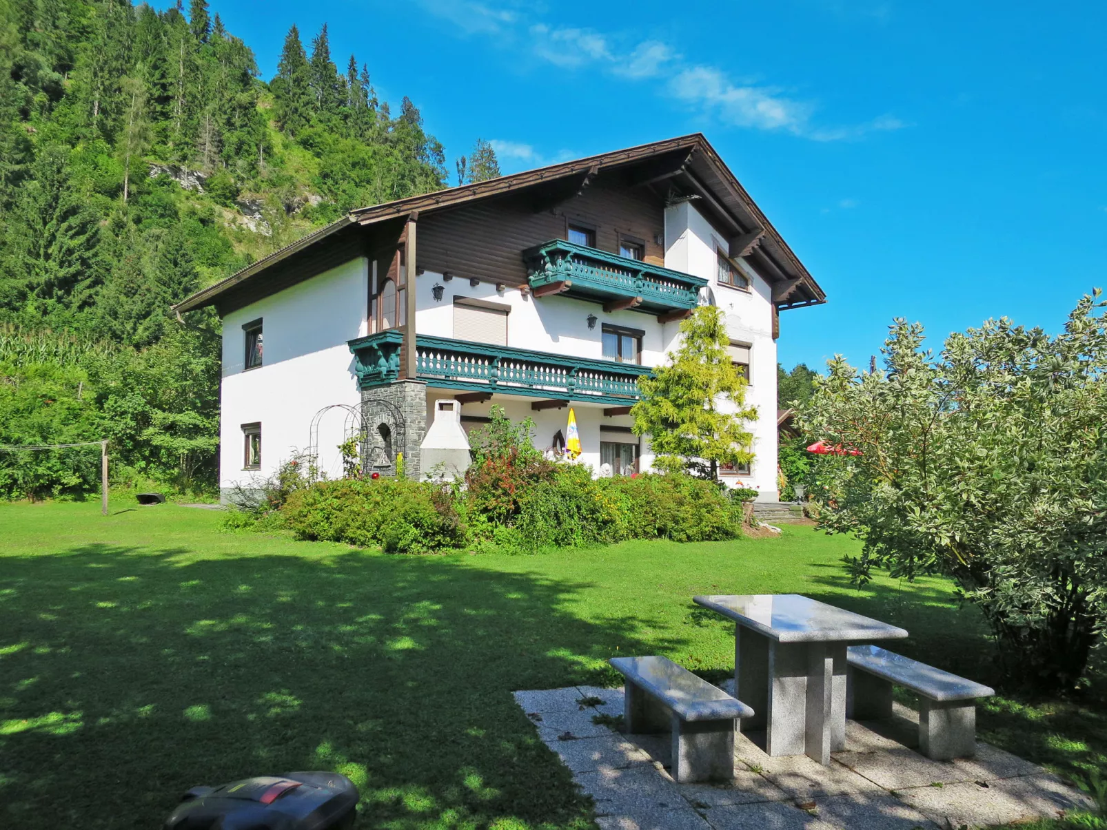 Wohnung Nr. 1 oder 2-Buiten