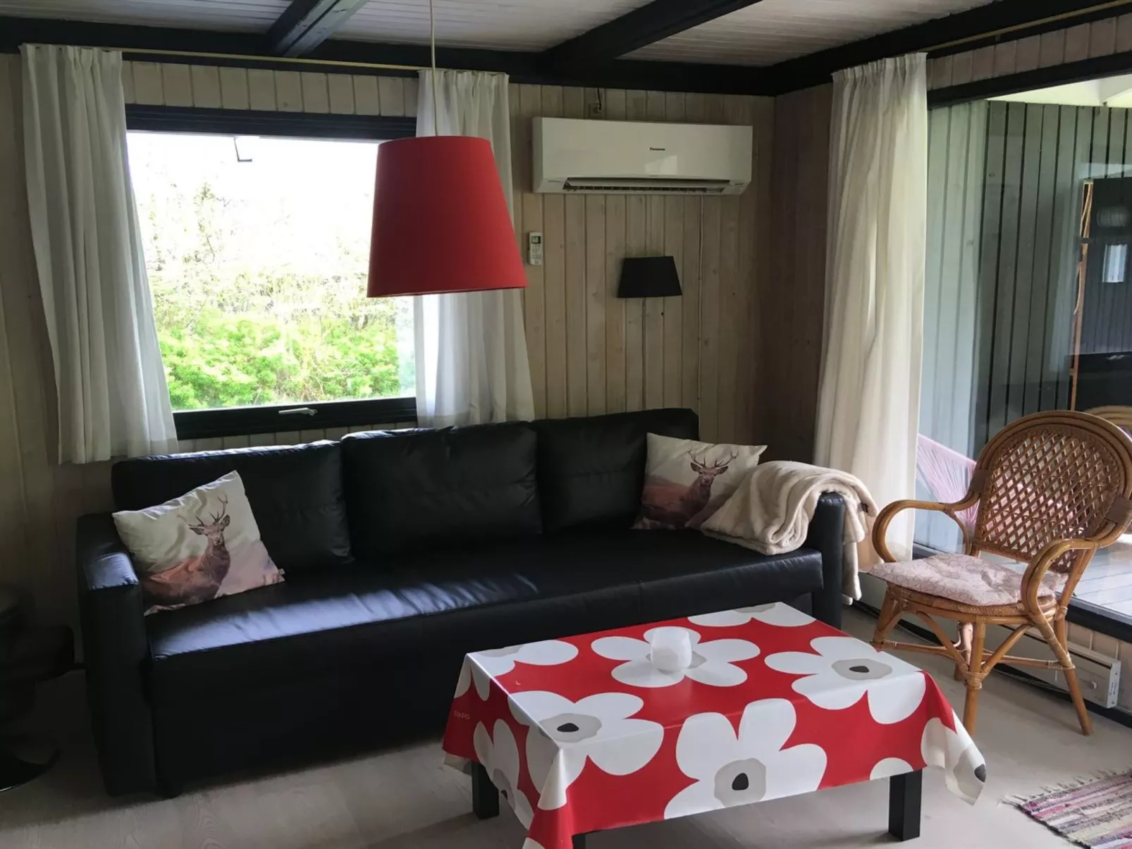 "Any" - 11km from the sea-Binnen