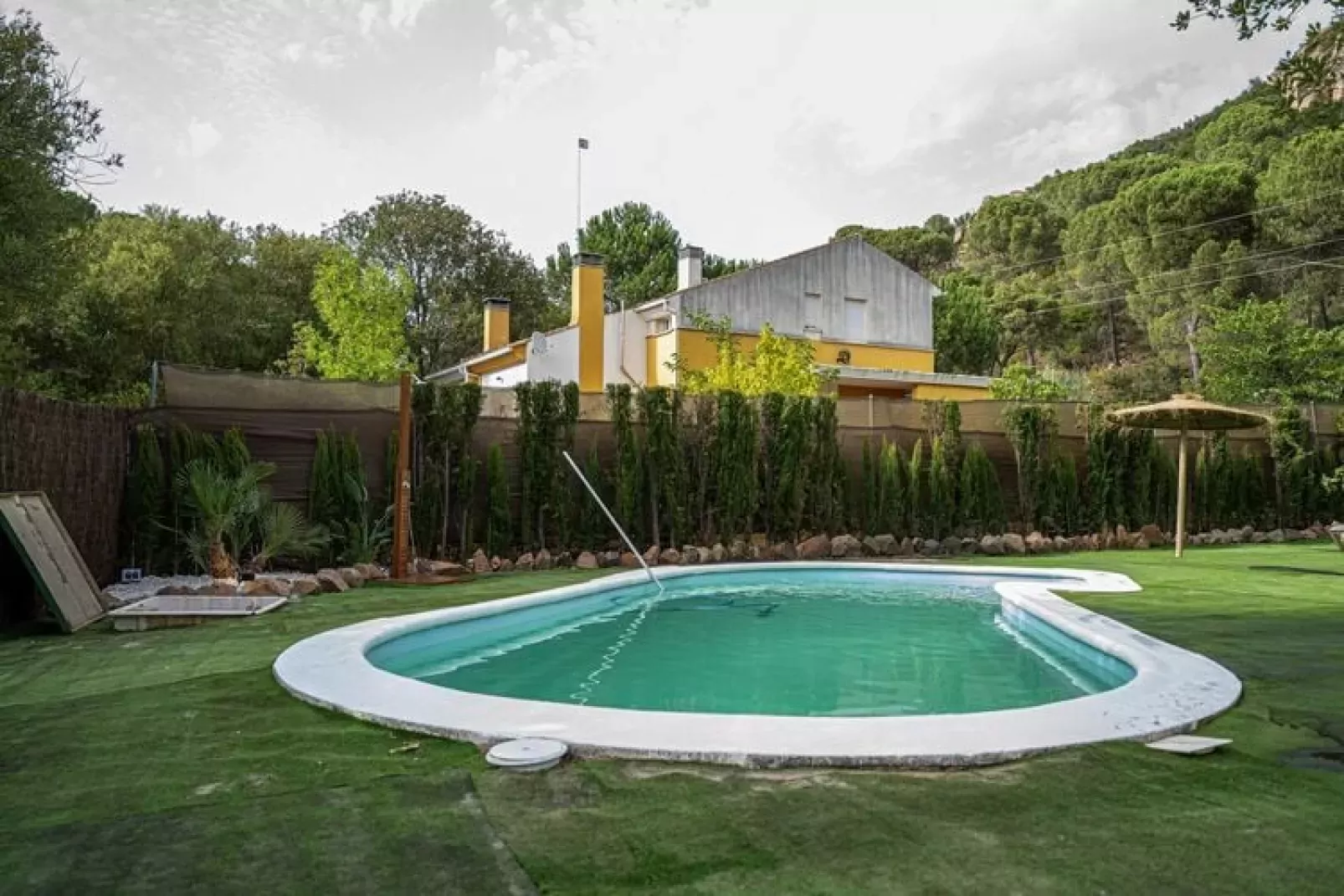 poolofhouse